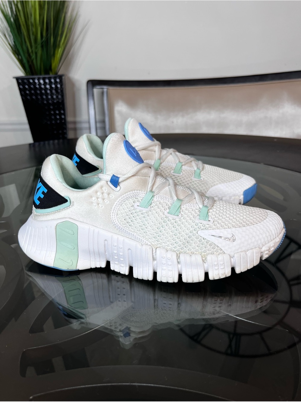 Nike Free Metcon 4 Womens 
White Mint Foam Training Shoes women’s Sz 10